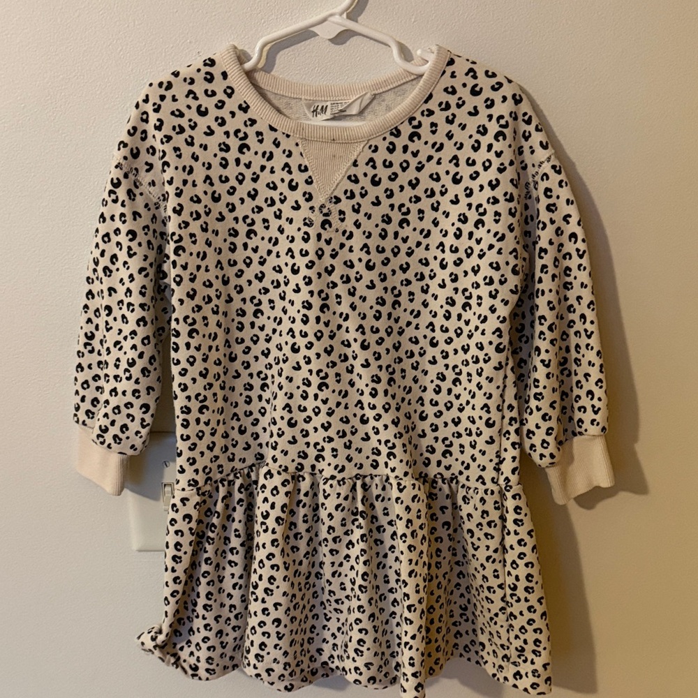 H&M Beige and Black Leopard Print Sweater